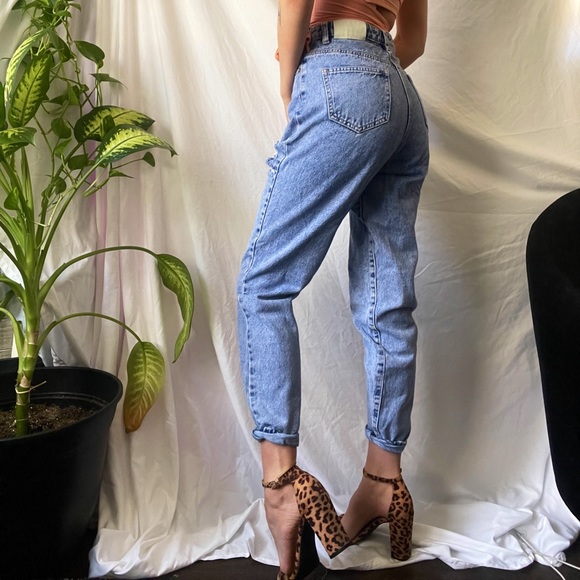 High Waisted Distressed Mom Jean - Picture 3 of 5